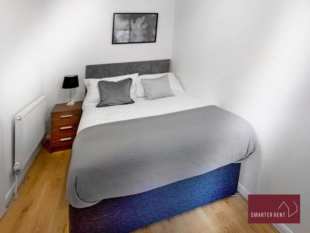 Ferienwohnung Wokingham - 2 Bed Modern House - Parking Exterior foto