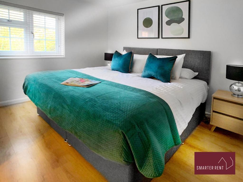 Ferienwohnung Wokingham - 2 Bed Modern House - Parking Exterior foto